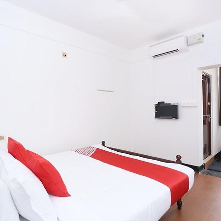 Oyo Flagship Kaveri Tourist Home Guruvāyūr 外观 照片