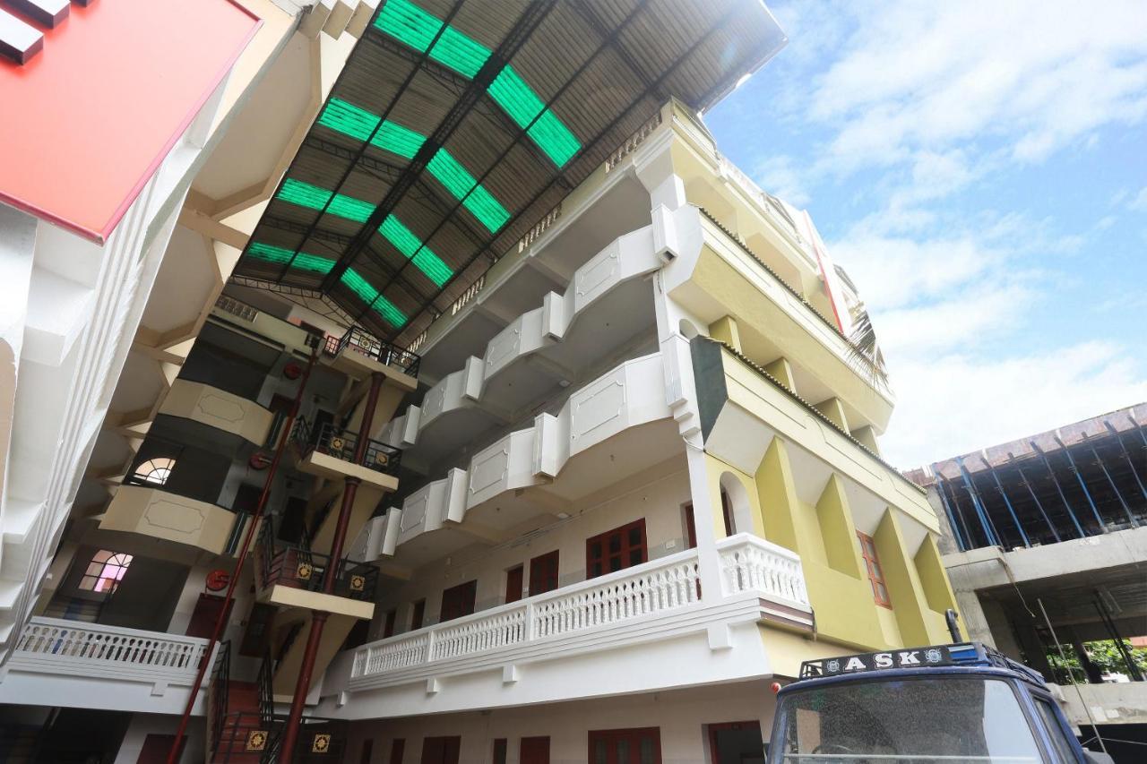 Oyo Flagship Kaveri Tourist Home Guruvāyūr 外观 照片
