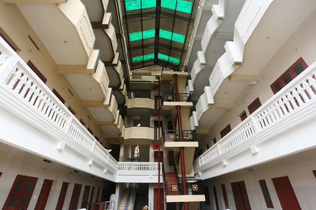 Oyo Flagship Kaveri Tourist Home Guruvāyūr 外观 照片
